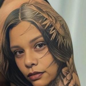 Meet your Posher, T'na